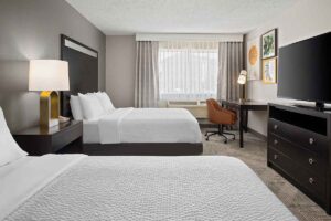 Holiday Inn & Suites Albuquerque Airport by IHG Book Now Pay Later in Albuquerque