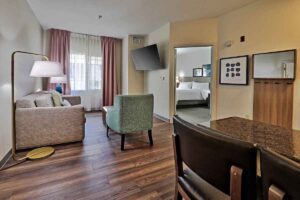 Staybridge Suites Albuquerque - Airport by IHG Book Now Pay Later in Albuquerque