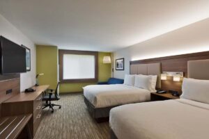 Holiday Inn Express & Suites Portland Airport Book Now Pay Later in 
