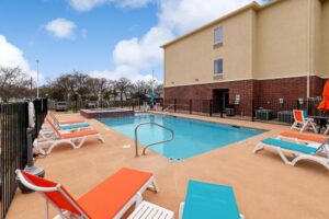 Comfort Inn & Suites Fredericksburg Book Now Pay Later in Fredericksburg