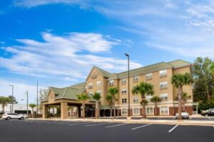 Country Inn & Suites by Radisson, Macon North, GA Book Now Pay Later in Macon