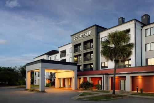 Courtyard by Marriott North Charleston Airport Coliseum hotel in North Charleston