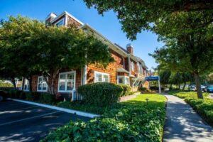 Elm House Inn Book Now Pay Later in 