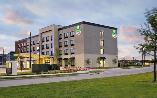 Holiday Inn Express & Suites Dallas Frisco NW Toyota Stdm by IHG hotel in Frisco