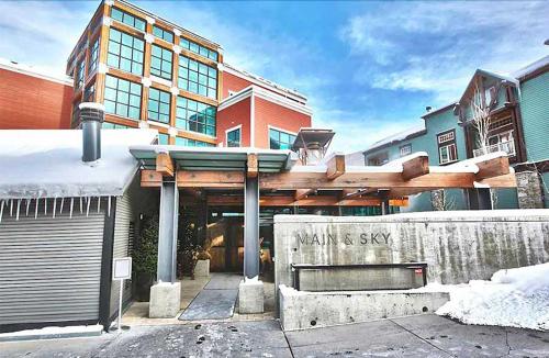 Main & SKY hotel in Park City