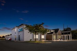 Best Western Buffalo Inn & Suites With Pay Later Option