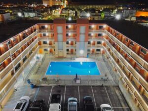 Clarion Inn Atlantic City - Beach and Boardwalk With Pay Later Option