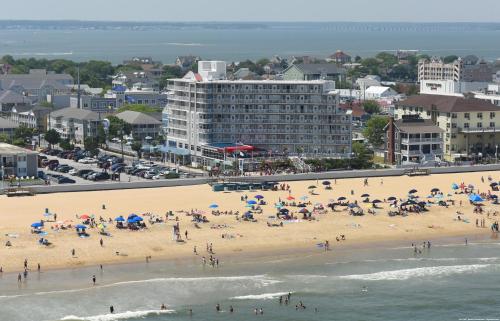 Commander Hotel & Suites hotel in Ocean City