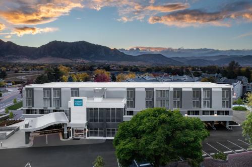 Fairfield Inn & Suites Boulder hotel in Boulder