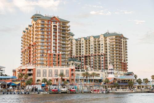 Harbor Suites at Harborwalk Village hotel in Destin