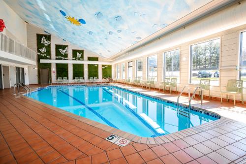 Natura Treescape Resort hotel in Wisconsin Dells