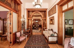 The Blenman Inn With Pay Later Option