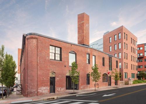 The Weldon Hotel hotel in Portland