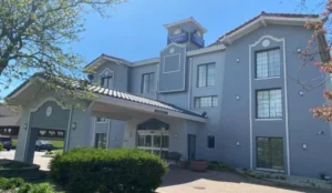 Days Inn & Suites by Wyndham Arlington Heights Book Now Pay Later Hotels