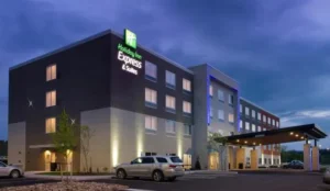 Holiday Inn Express & Suites by IHG Altoona by IHG Book Now Pay Later Hotels
