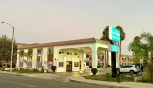 Casa Blanca Hotel - Cypress, Buena Park Book Now Pay Later Hotels