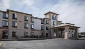Comfort Inn Crystal Lake - Algonquin Book Now Pay Later Hotels