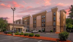 Comfort Inn & Suites East Hartford - Hartford Book Now Pay Later Hotels