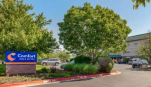 Comfort Inn & Suites Fayetteville-University Area Book Now Pay Later Hotels