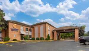 Comfort Inn & Suites Mundelein-Vernon Hills Book Now Pay Later Hotels