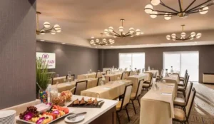 Crowne Plaza Providence-Warwick (Airport) by IHG Book Now Pay Later Hotels