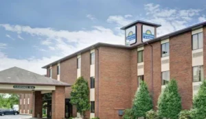 Days Inn & Suites by Wyndham Hickory Book Now Pay Later Hotels