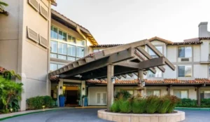 DoubleTree by Hilton Campbell - Pruneyard Plaza Book Now Pay Later Hotels