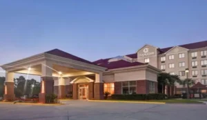 DoubleTree by Hilton Hattiesburg, MS Book Now Pay Later Hotels