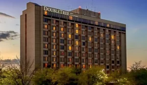 DoubleTree by Hilton Hotel St. Louis - Chesterfield Book Now Pay Later Hotels