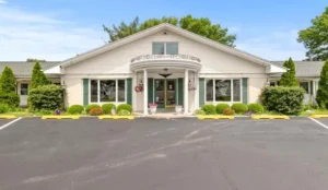 Glass House Inn Erie Near I-90 & I-79 Book Now Pay Later Hotels