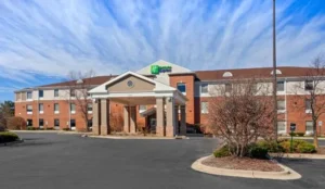 Holiday Inn Express Hotel & Suites Chicago-Algonquin by IHG Book Now Pay Later Hotels