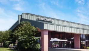 Howard Johnson by Wyndham Evansville East Book Now Pay Later Hotels