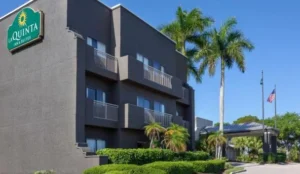 La Quinta by Wyndham Ft. Myers - Sanibel Gateway Book Now Pay Later Hotels