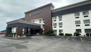 La Quinta Inn and Suites by Wyndham Cincinnati North Book Now Pay Later Hotels