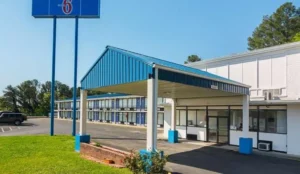 Motel 6-Cleveland, TN Book Now Pay Later Hotels