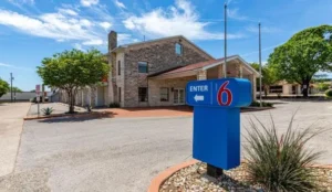 Motel 6-Georgetown, TX Book Now Pay Later Hotels