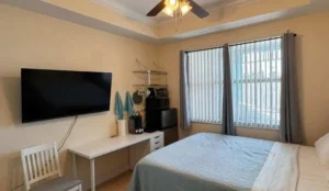NEW Beach Escape - Queen Studio near Naples Book Now Pay Later Hotels