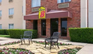 Super 8 by Wyndham Grapevine/DFW Airport Northwest Book Now Pay Later Hotels