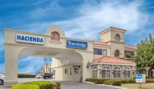 Travelodge by Wyndham Costa Mesa Newport Beach Hacienda Book Now Pay Later Hotels